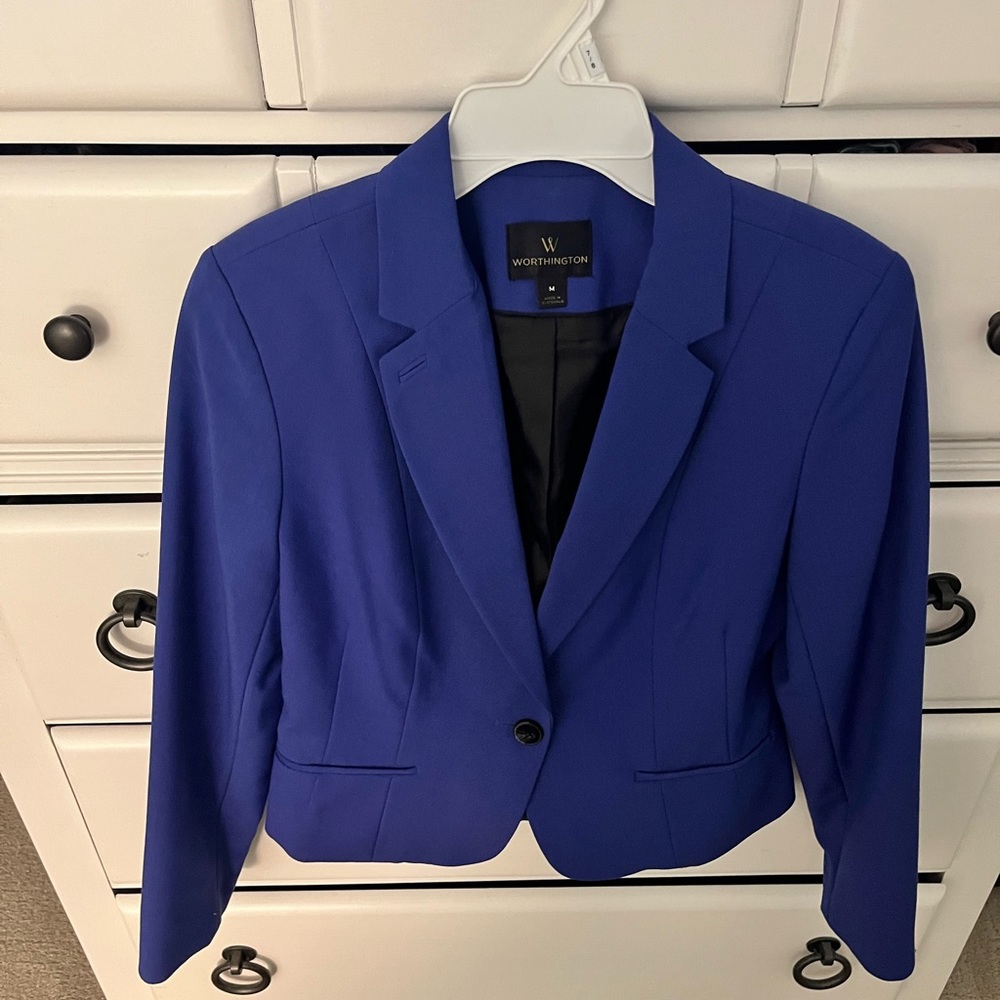 Size medium royal blue blazer!